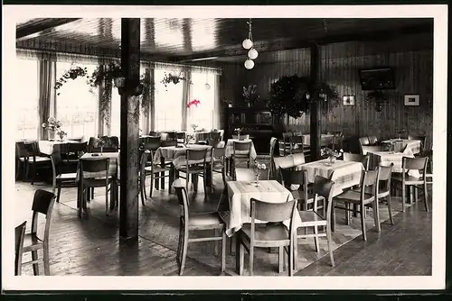 Fotografie Brück & Sohn Meissen, Ansicht Diesbar-Nieschütz, Innenansicht des Cafe Grundmann