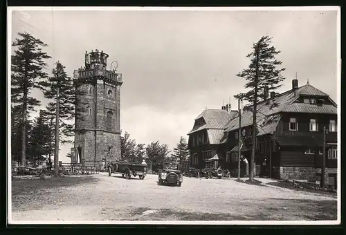 Fotografie Brück & Sohn Meissen, Ansicht Eibenstock, Unterkunftshaus auf dem Auersberg mit Aussichtsturm