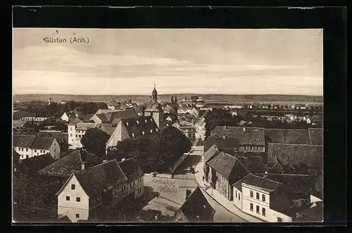AK Güsten /Anhalt, Ortsansicht, Fliegeraufnahme