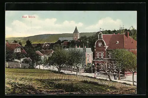 AK Bad Bibra, Strassenpartie mit Kirche
