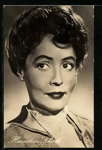 AK Schauspielerin Hannelorre Schroth mit einem dunkelen Lippenstift