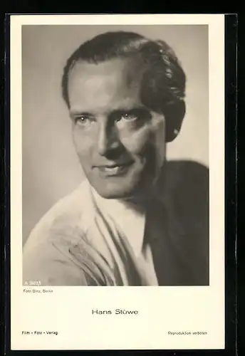 AK Schauspieler Hans Stüwe schaut zur Seite