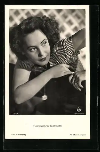 AK Schauspielerin Hannelorre Schroth mit offenen Haaren