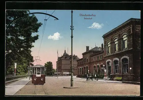 AK Diedenhofen, Blick auf den Bahnhof und Strassenbahn