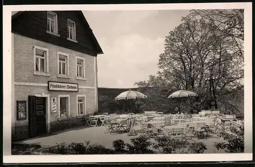 Fotografie Brück & Sohn Meissen, Ansicht Bärenfels i. Erzg., Feinbäckerei Edelmann mit Ansichtskarten Schaukasten