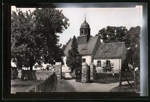 Fotografie Brück & Sohn Meissen, Ansicht Steinbach / Moritzburg, Partie an der Kirche