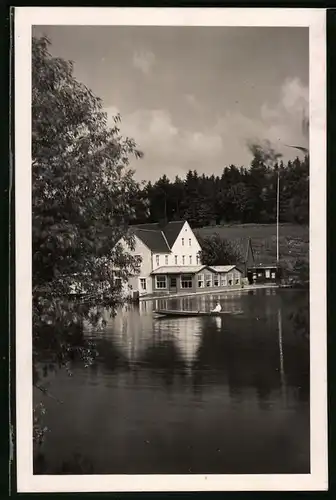 Fotografie Brück & Sohn Meissen, Ansicht Hetzdorf, Blick auf die Pension Sumpfmühle