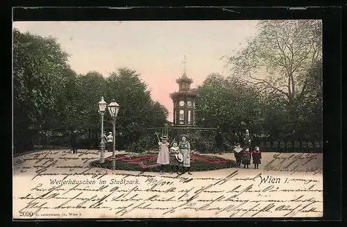 AK Wien, Wetterhäuschen im Stadtpark, mit Kindern