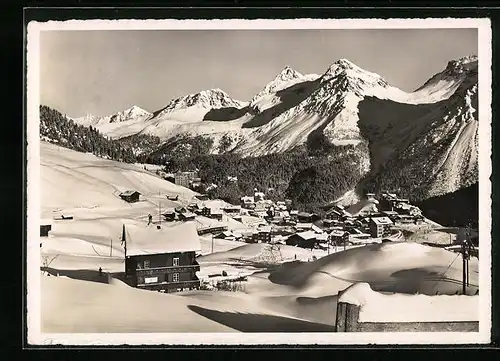 AK Inner-Arosa, Ortsansicht mit Furkahörner im Schnee