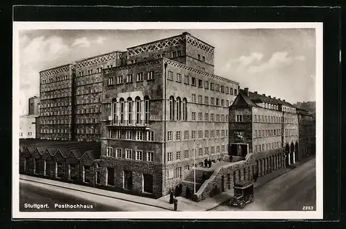 AK Stuttgart, Posthochhaus mit Strasse aus der Vogelschau