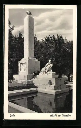 AK Györ, Hösök emlékmüve
