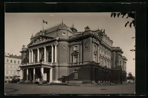 AK Fiume, Blick zum Theater