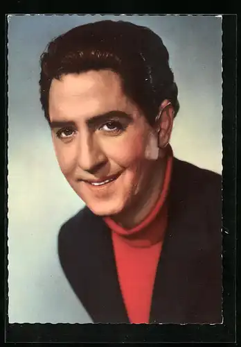 AK Schauspieler Vico Torriani mit sympathischem Lächeln