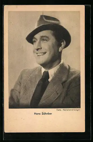 AK Schauspieler Hans Söhnker im Anzug mit Hut