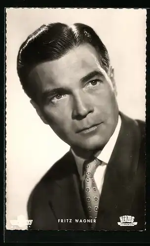 AK Schauspieler Fritz Wagner mit ernster Mimik