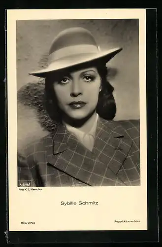 AK Schauspielerin Sybille Schmitz mit einem Hut
