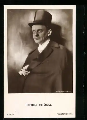 AK Schauspieler Rheinhold Schünzel mit Zylinder und Monokel