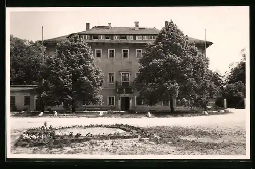 Fotografie Brück & Sohn Meissen, Ansicht Hirschfeld, Blick auf das Herrenhaus Volksgut