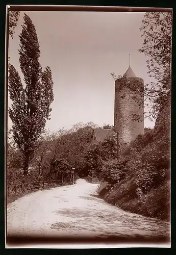 Fotografie Brück & Sohn Meissen, Ansicht Camburg, Strassenansicht mit Wehrturm