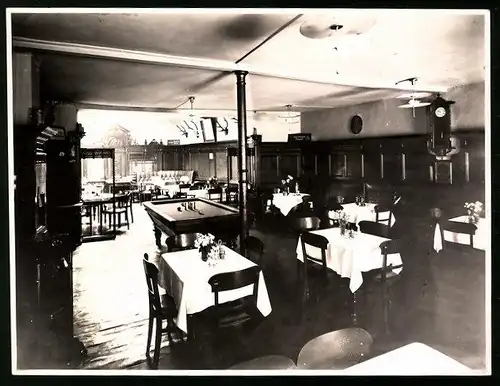 Fotografie Brück & Sohn Meissen, Ansicht Riesa, Gastzimmer im Gasthaus Elbterasse