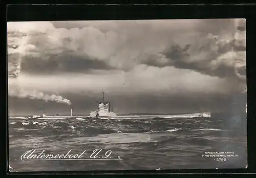 AK Unterseebot U9 unter Führung von Otto Weddigen auf hoher See