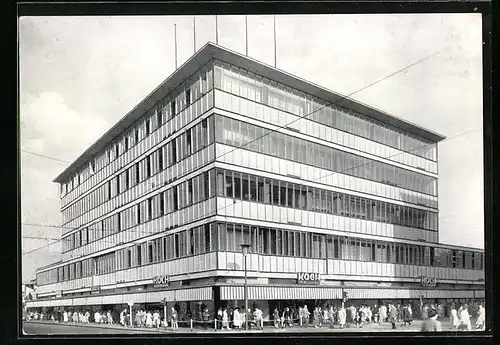 AK Düsseldorf, Passanten am Wehrhahn, Ecke Tonhallenstrasse