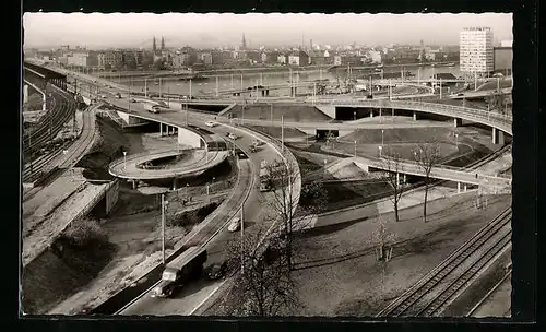 AK Mannheim, Rheinbrückenauffahrt Mannheim-Ludwigshafen