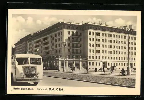 AK Berlin, Blick auf Block C-Süd an der Stalinallee