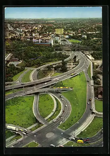 AK Berlin, Stadtautobahn am Messegelände aus der Vogelschau