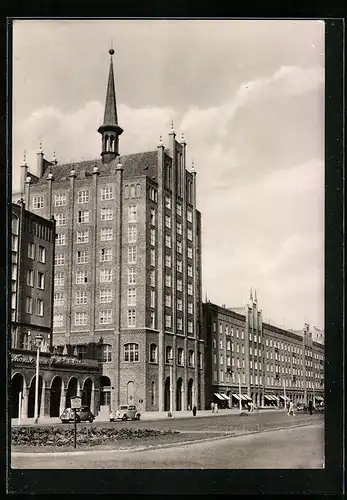 AK Rostock, Langestrasse mit Hochhaus