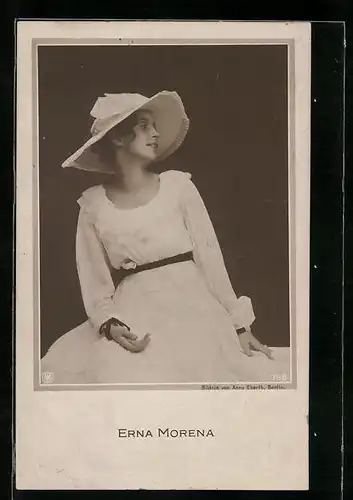AK Schauspielerin Erna Morena im weissen Kleid mit Hut