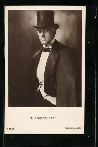 AK Schauspieler Hans Mierendorf mit Zylinderhut und Fliege