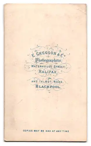 Fotografie E. Gregson & Co, Halifax, Waterhouse Street, Bürgerliche mit zwei Zöpfen