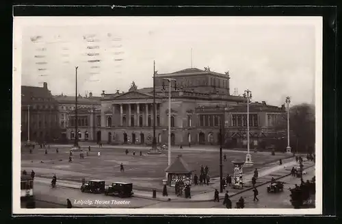 AK Leipzig, Neues Theater mit Strasse, Kiosk und Litfasssäule