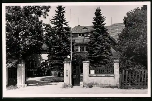 Fotografie Brück & Sohn Meissen, Ansicht Rödern, am Eingang des Kurheim