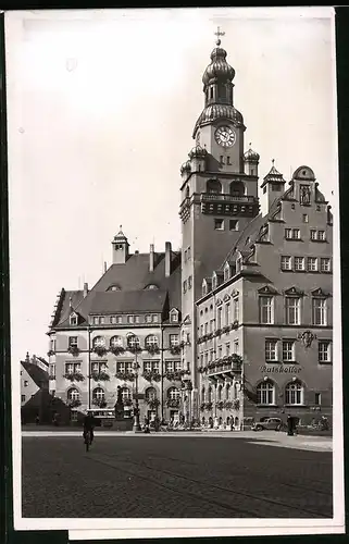 Fotografie Brück & Sohn Meissen, Ansicht Döbeln i. Sa., Partie am Rathaus mit Ratskeller