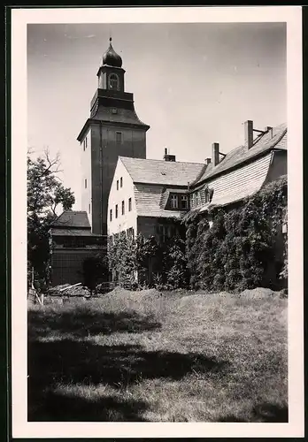 Fotografie Brück & Sohn Meissen, Ansicht Glaubitz, Blick auf das Schloss mit Wirtschaftgebäude