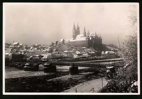 Fotografie Brück & Sohn Meissen, Ansicht Meissen, Elbbrücke mit Blick auf Dom & Albrechtsburg im Winter