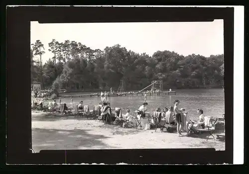 Fotografie Brück & Sohn Meissen, Ansicht Schmannewitz, Badestelle am Waldteich