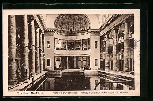 AK Berlin-Neukölln, Männer-Schwimmbassin im Stadtbad, Grösste modernste Volksbadeanstalt der Welt