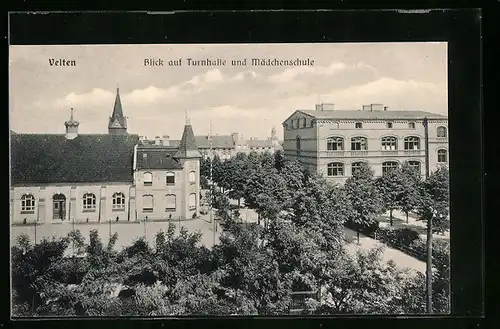 AK Velten, Blick auf Turnhalle und Mädchenschule mit Strasse