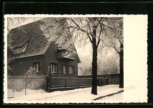 Foto-AK Berlin-Britz, Haus von Ing. Hans Schroeder im Schnee 1956, Friedrichsbrunner Strasse