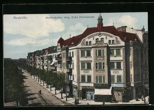 AK Berlin-Neukölln, Gross-Destillation und Zigarrengeschäft Strasse Mariendorfer Weg Ecke Hermannstrasse