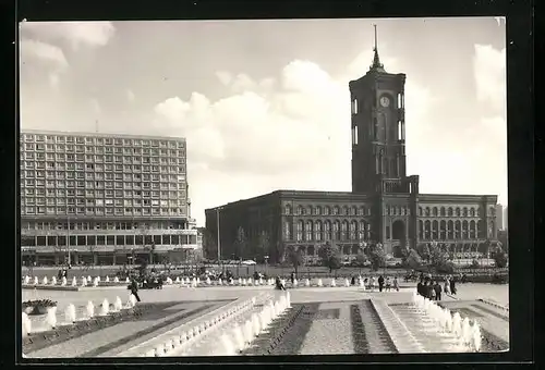 AK Berlin, Berliner Rathaus mit Wasserspielen