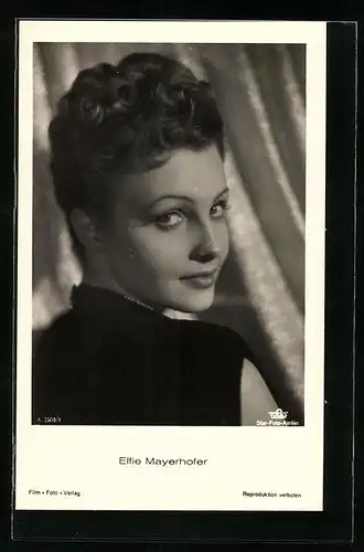 AK Schauspielerin Elfie Mayerhofer in Rückansicht