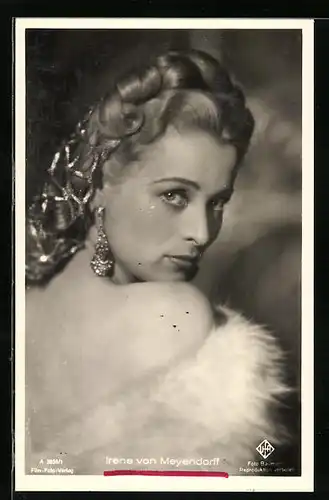 AK Schauspielerin Irene von Meyendorff in Rückansicht