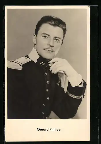 AK Schauspieler Gerard Philipe in Uniform