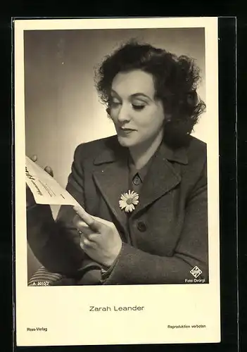 AK Schauspielerin Zarah Leander im Mantel