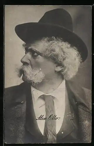 AK Schauspieler Alex Otto mit langem Schnurrbart und Hut