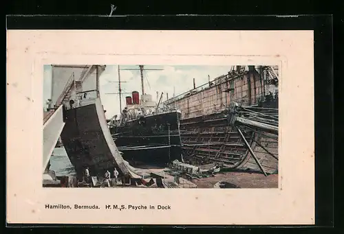 AK Hamilton, Kriegsschiff HMS Psyche im Dock